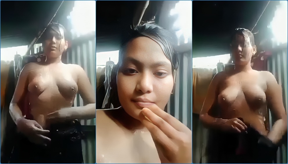 Beautiful Village Mal Bathing