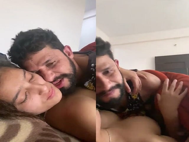 Punjabi Hot couple hard sex inside blanket