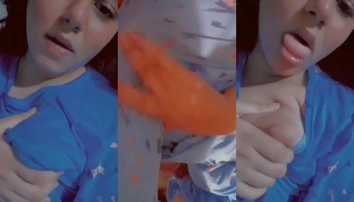 Cute girl small boobs show viral selfie cam video