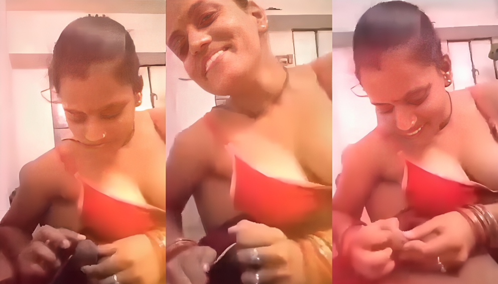 Sexy married bhabhi giving to lover