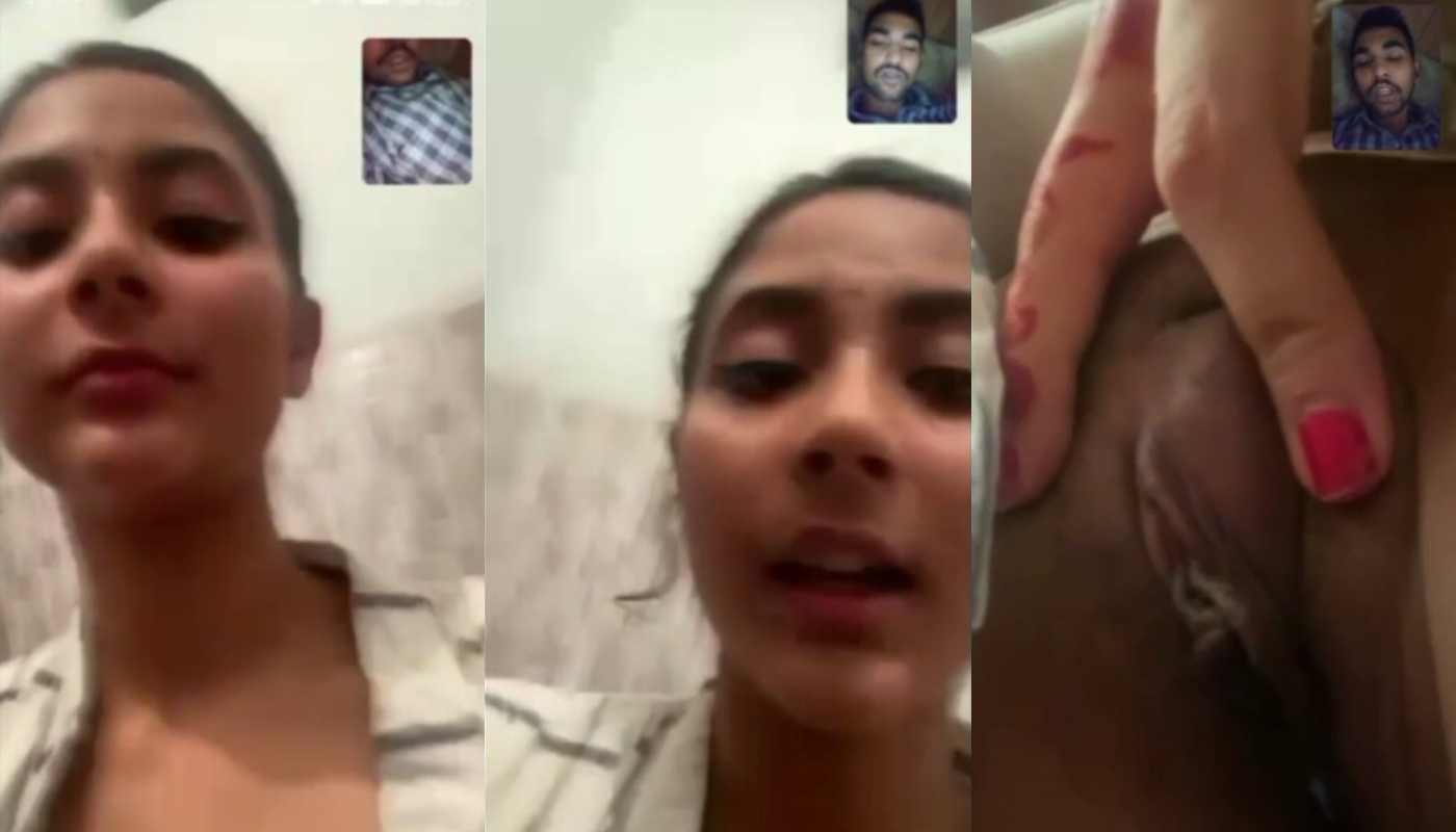 Beautiful Horny Girl Showing Her BestFriend